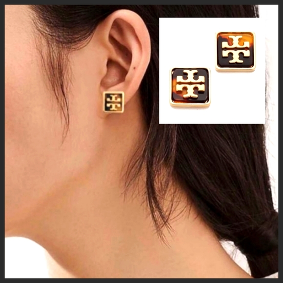 Tory Burch Jewelry - S⃠O⃠L⃠D⃠Tory Burch Resin Square Logo Tortoise Earrings